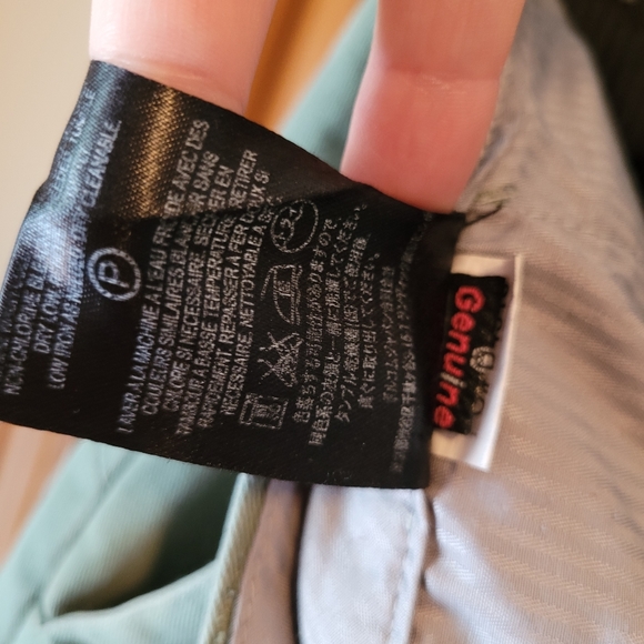 Volcom Khaki Green Cargo Shorts - Picture 5 of 10